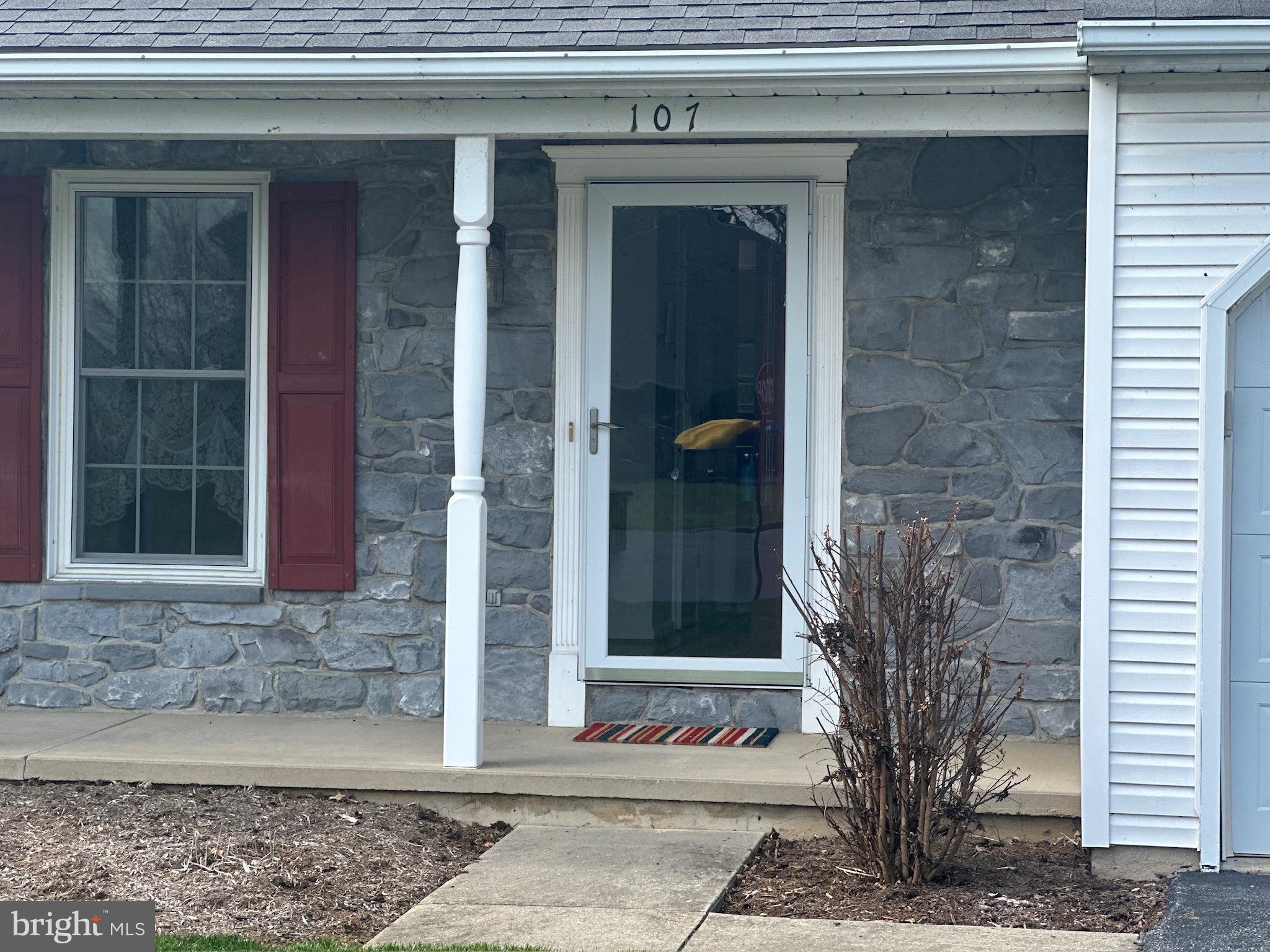 SOMERSET CROSSING - Residential