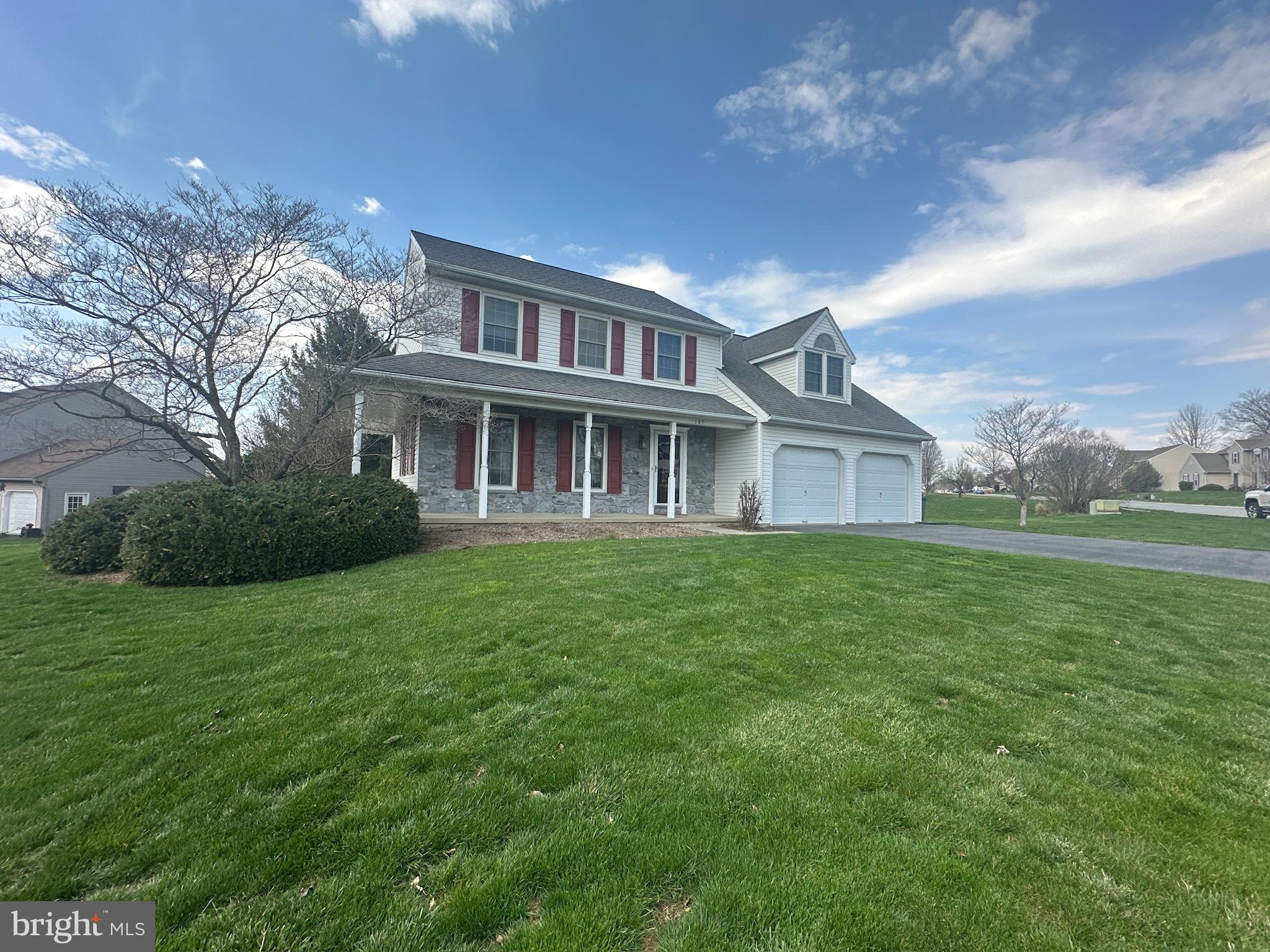 SOMERSET CROSSING - Residential