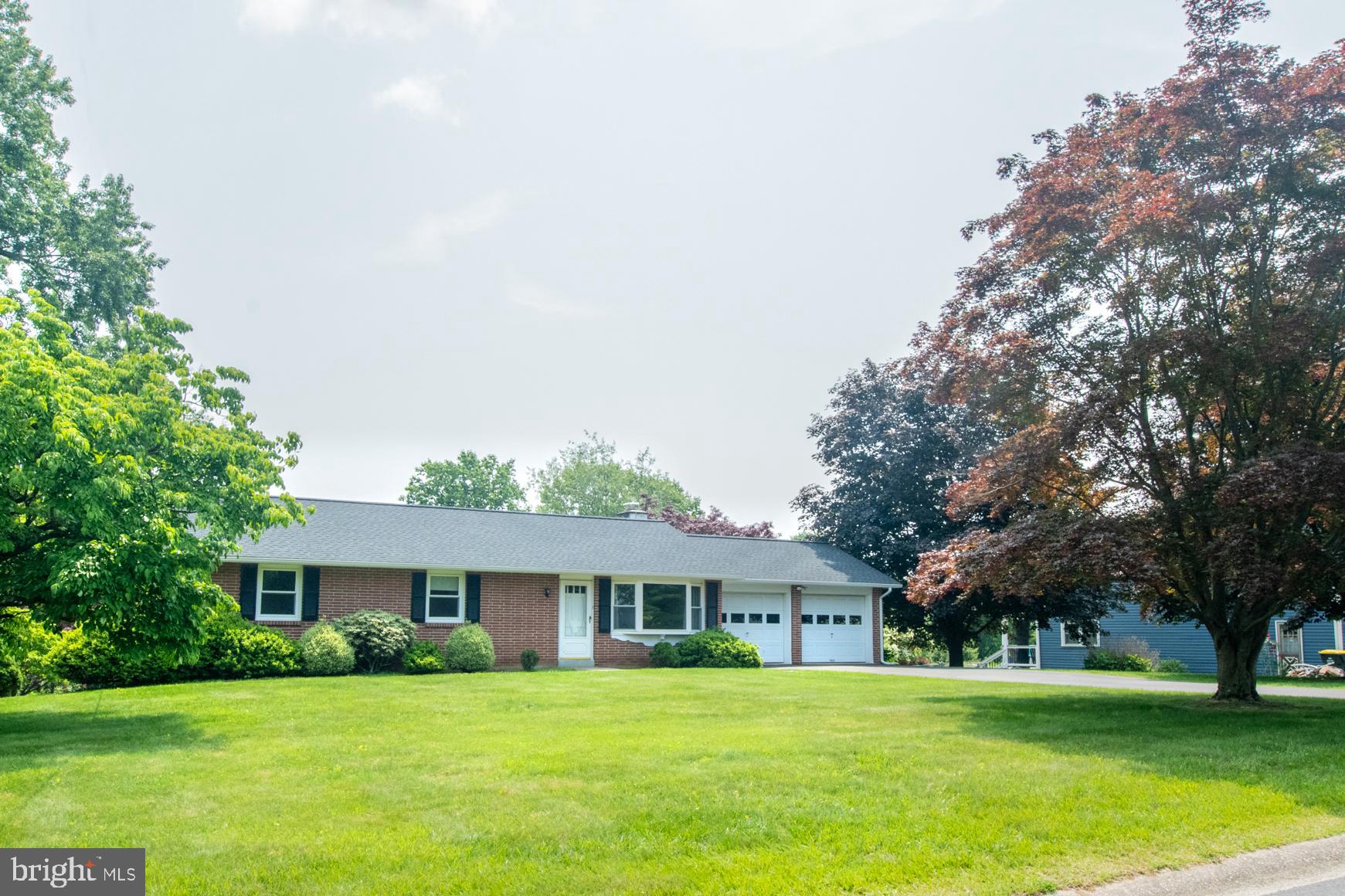 1525 HILLTOP ROAD