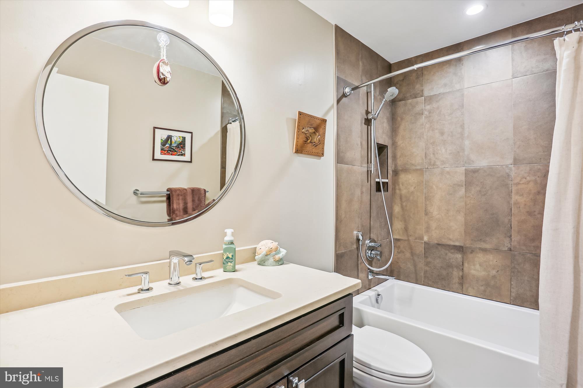 MILL CREEK TOWNE - Residential