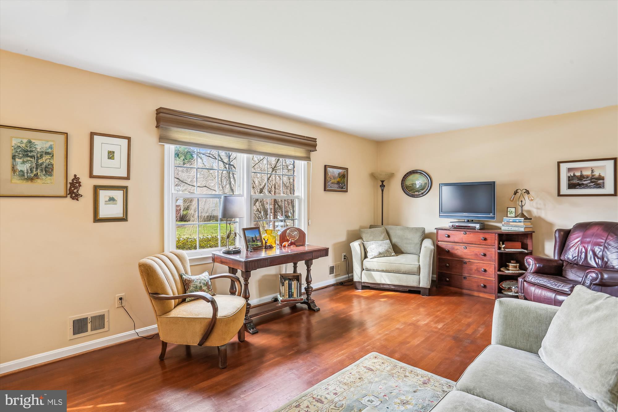 MILL CREEK TOWNE - Residential