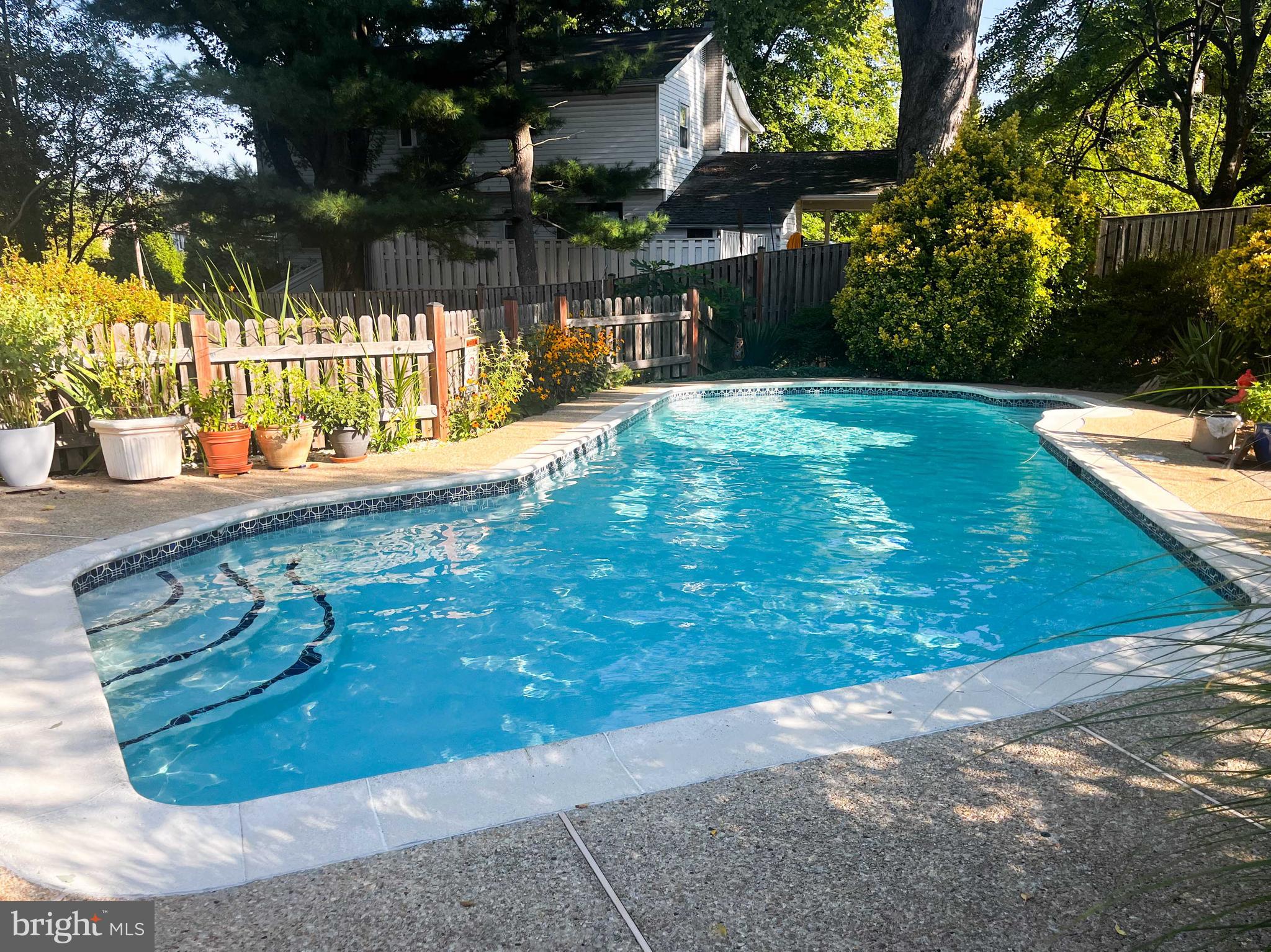 MILL CREEK TOWNE - Residential