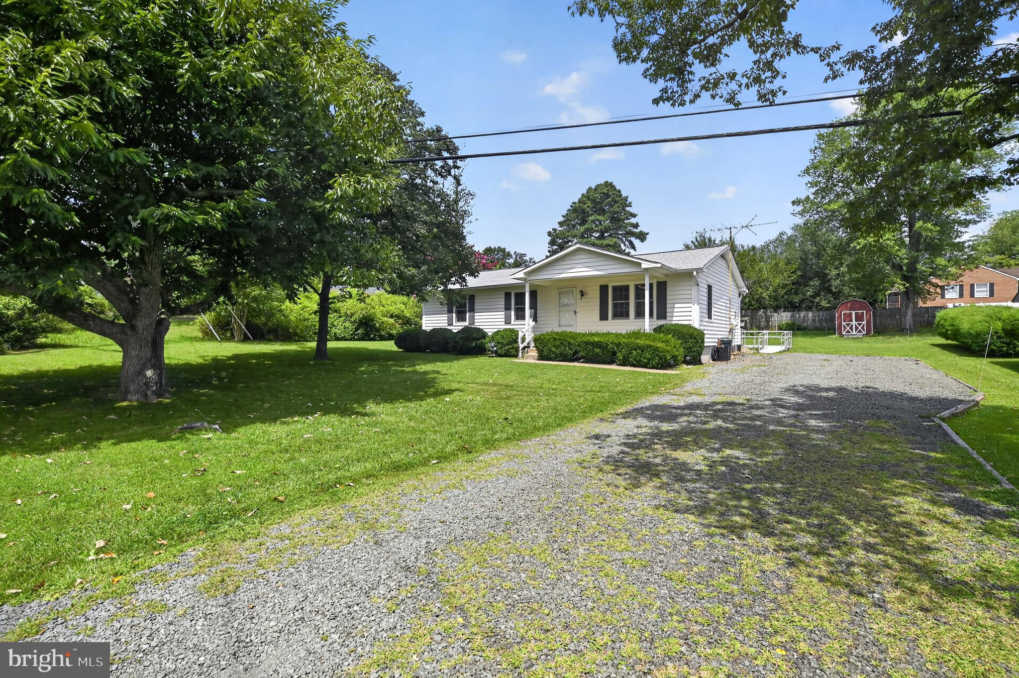 13996 LAKEVIEW DRIVE