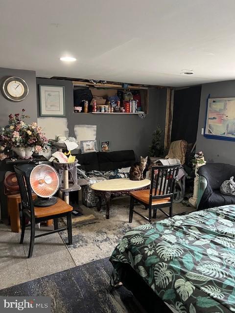 OXFORD CIRCLE - Residential Income