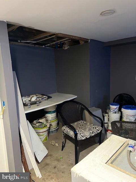 OXFORD CIRCLE - Residential Income