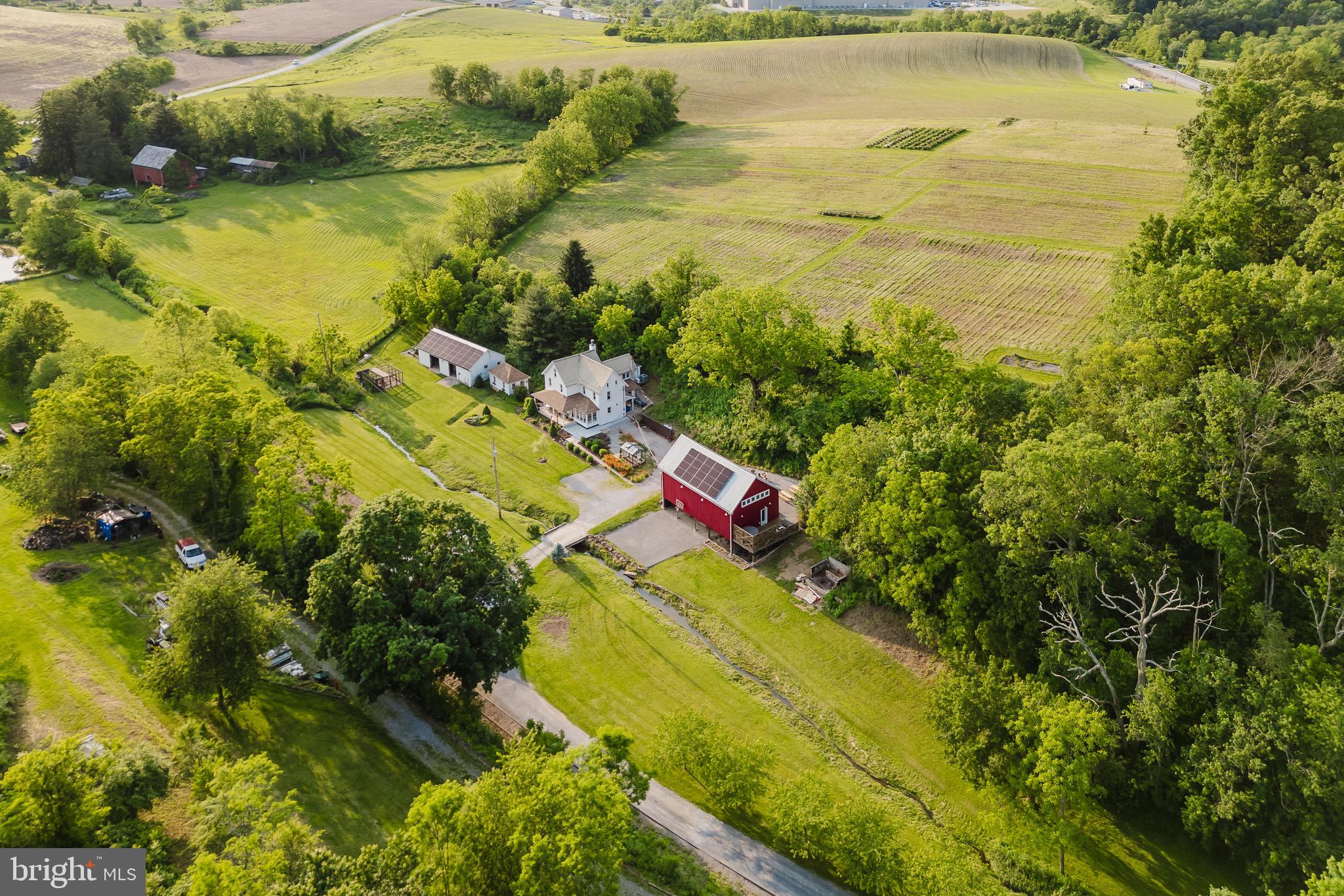 1689 TOLNA JUNCTION LANE