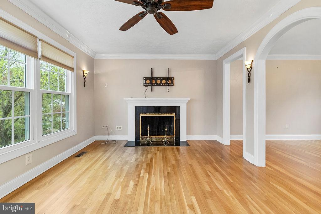 NEWINGTON STATION - Residential