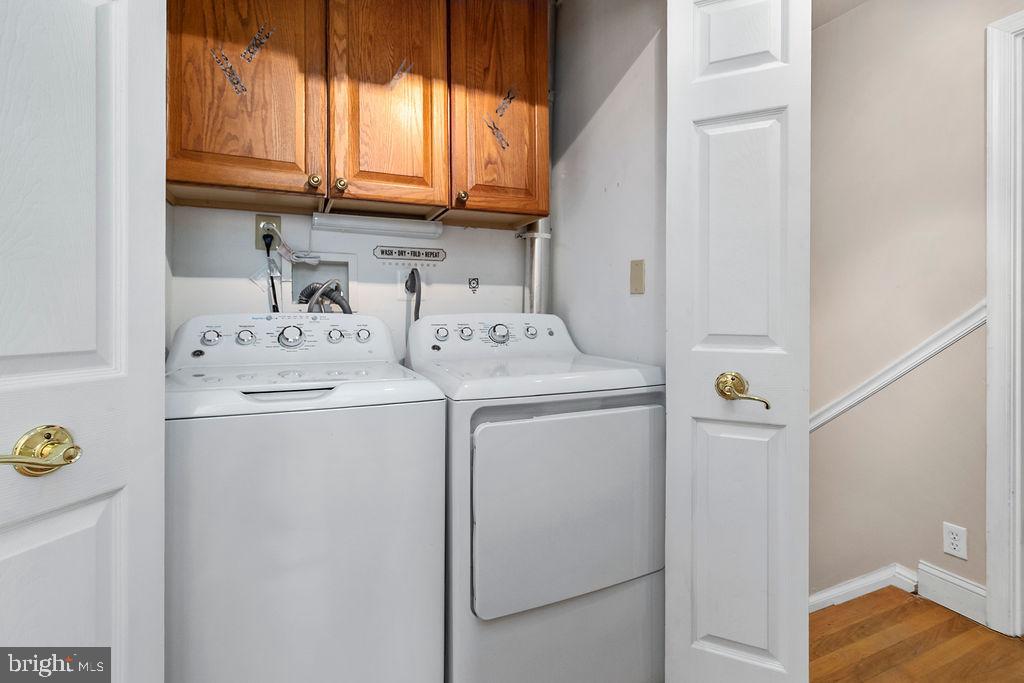 NEWINGTON STATION - Residential