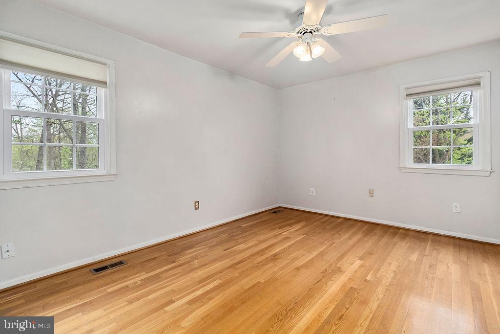 NEWINGTON STATION - Residential