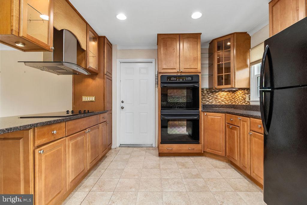 NEWINGTON STATION - Residential