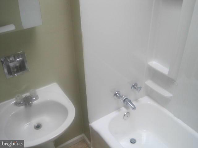 WESTPORT - Residential Lease