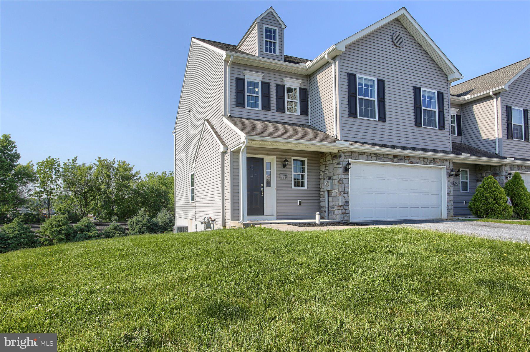 178 BRAEBURN WAY
