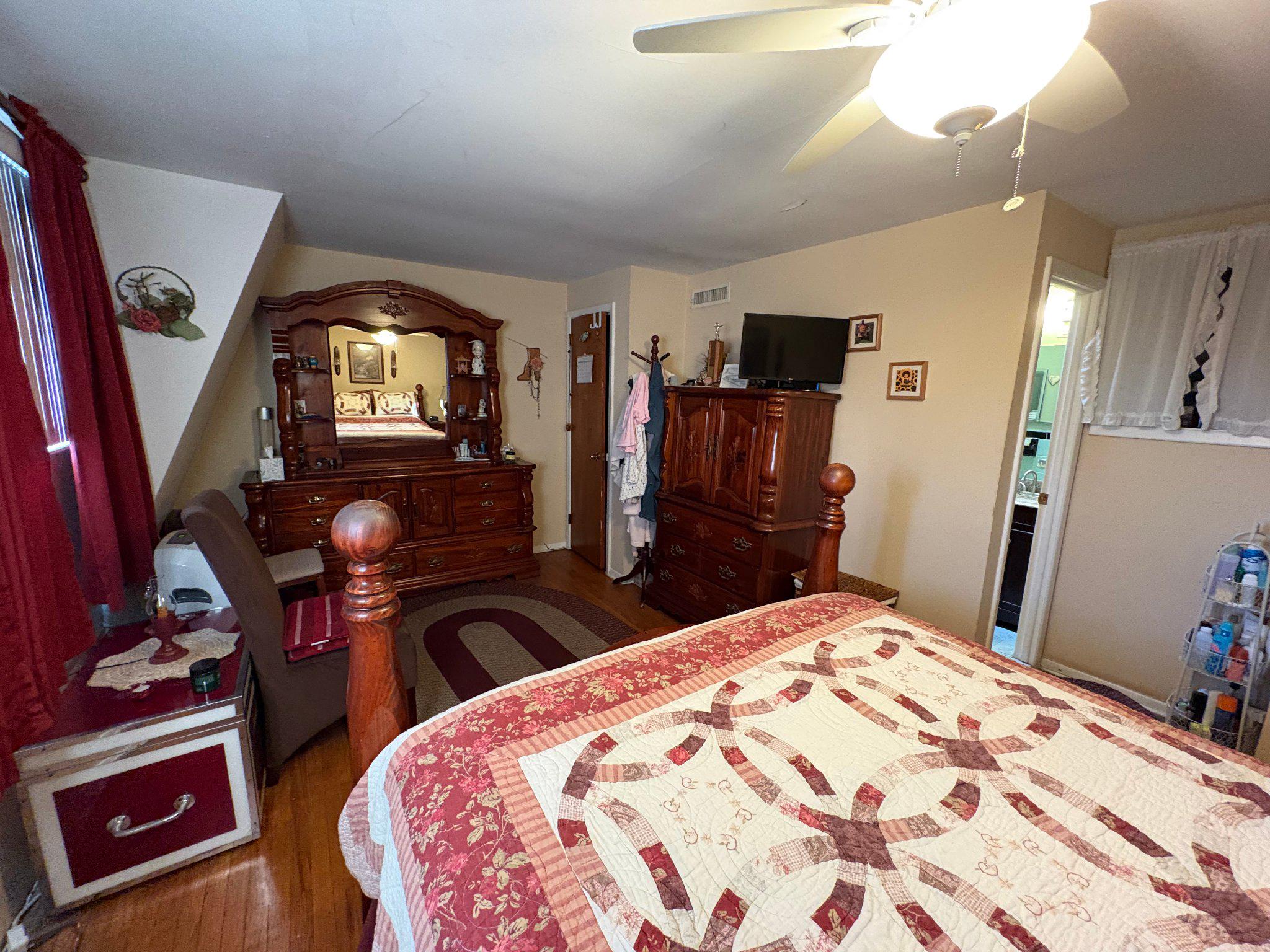 SOMERTON - Residential