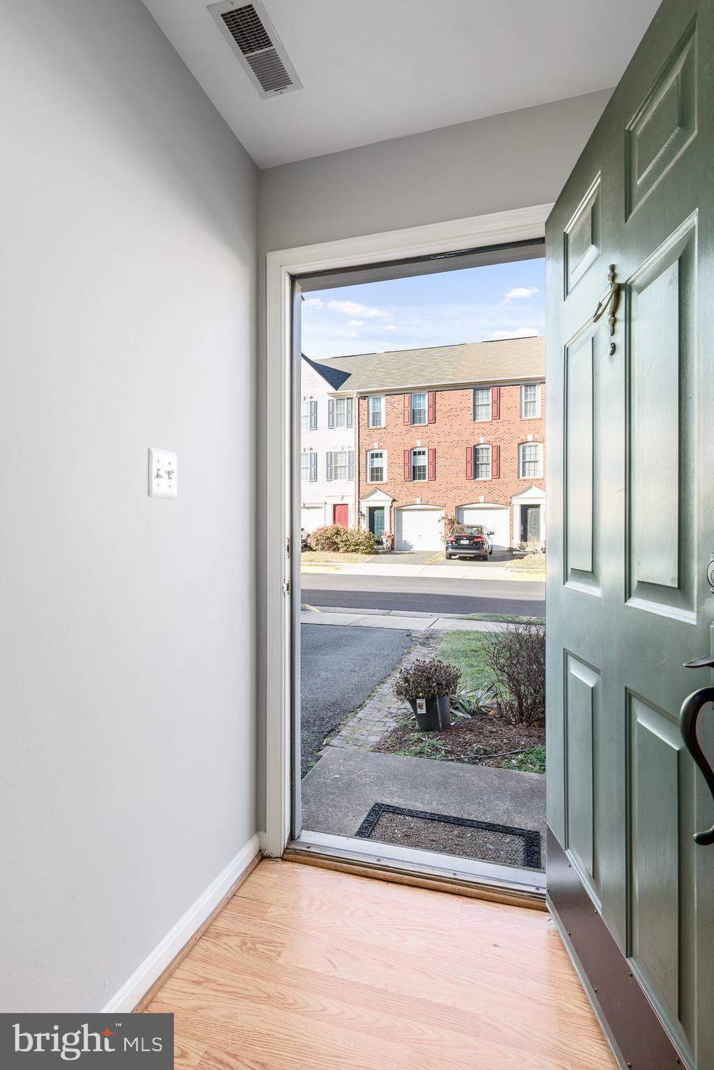 TRAILSIDE - Residential