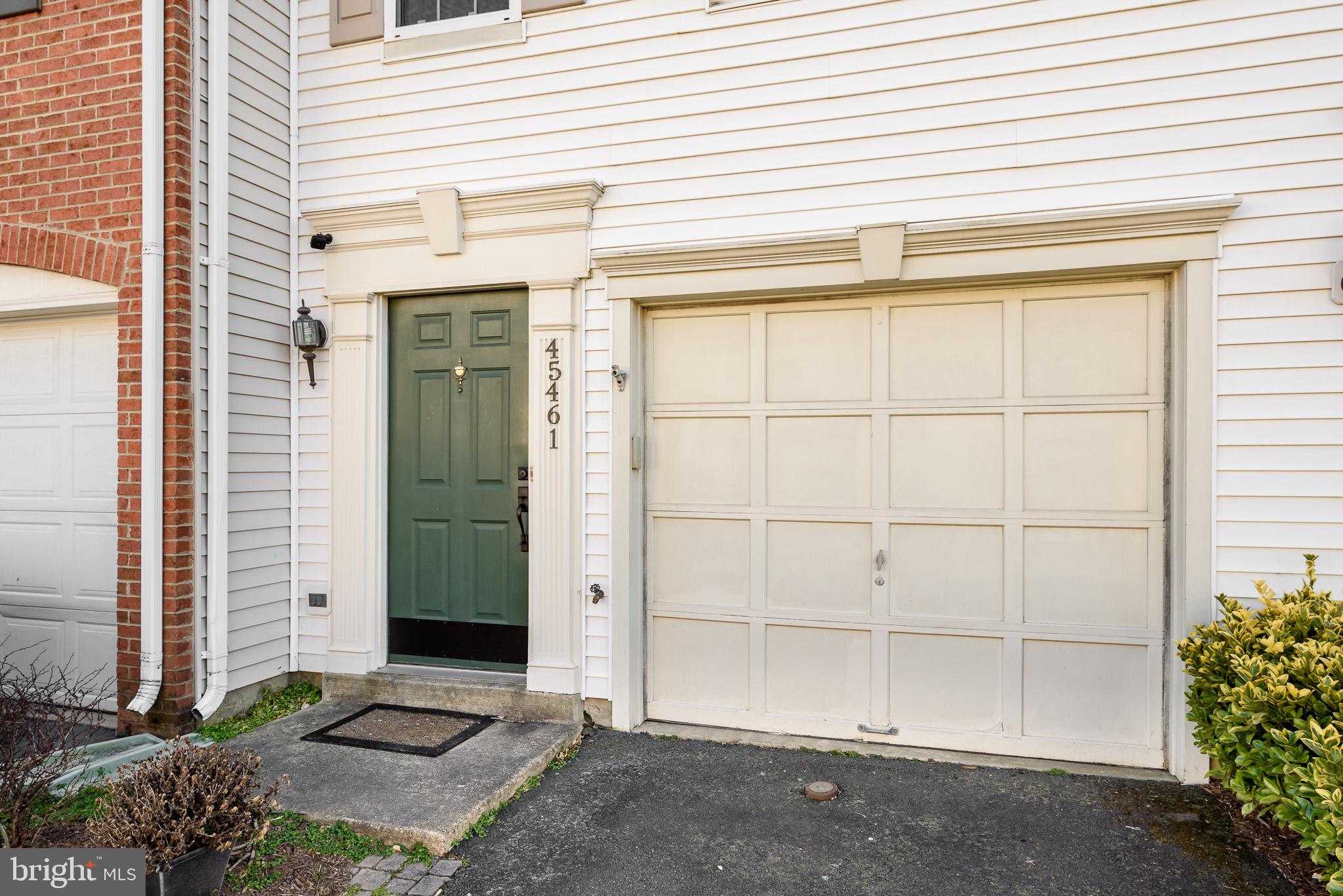 TRAILSIDE - Residential