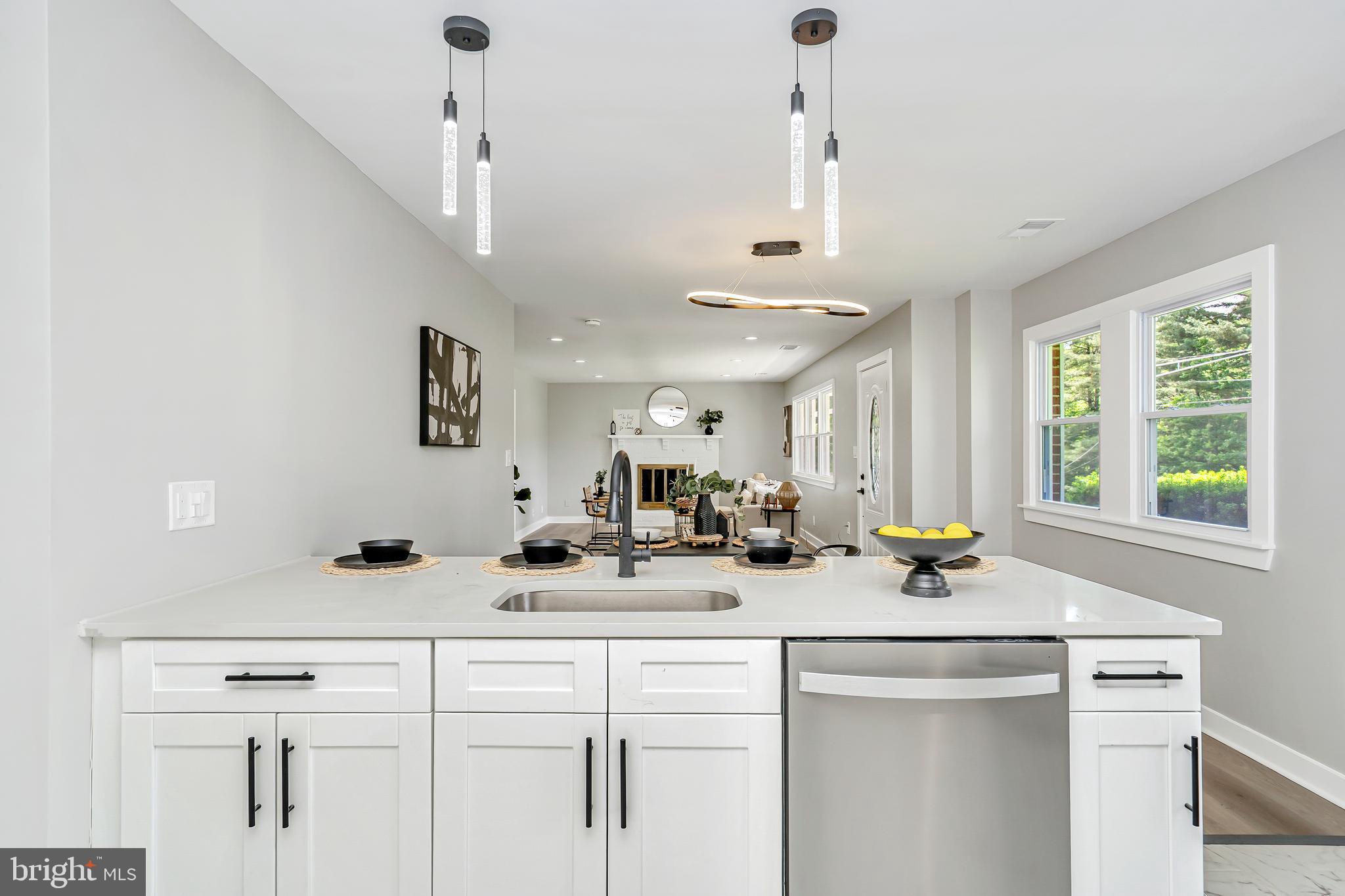 GIBSON MANOR - Residential