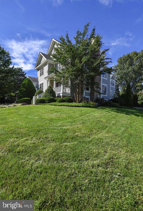 OVER LEE KNOLLS - Residential Lease