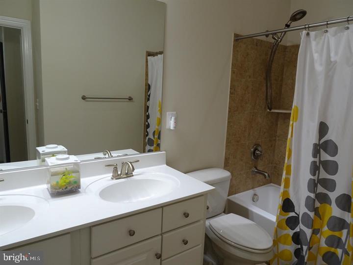 AVONLEA - Residential Lease