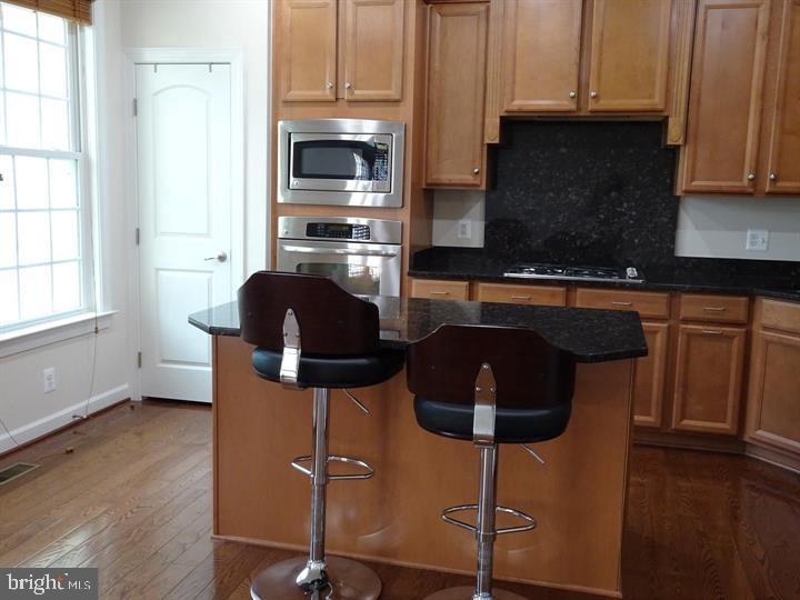 AVONLEA - Residential Lease