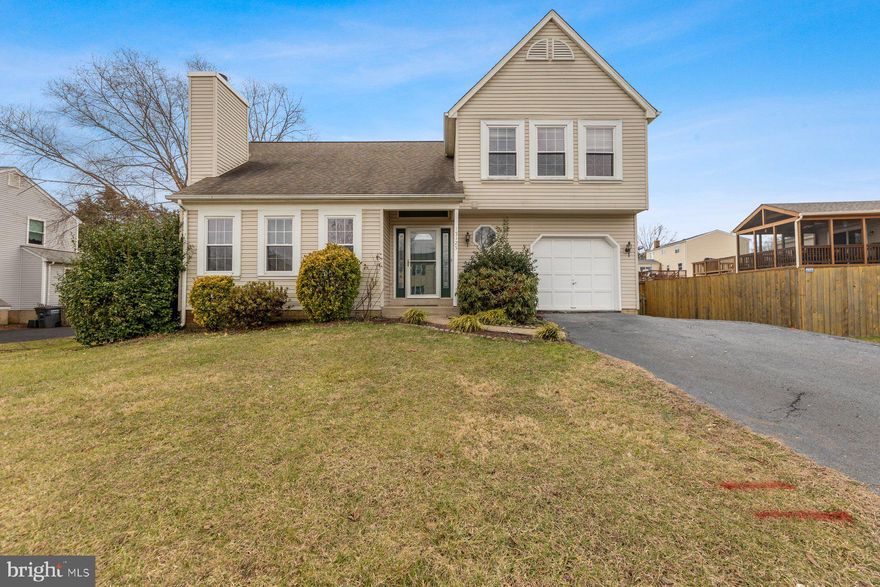 Great Home and bright, open floor plan and high ceilings. 3 Bedrooms/ 3.5 Baths Colonial style in Pleasant Valley community with more than 2300 finished square feet. Large FENCED backyard lot of 0.25 Acre on cul-de-sac. 
Nestled in a tranquil neighborhood with no HOA but there is a pool membership available for all the neighbors. Hardwood floors on the entire main level.  UPDATED BATHROOMS 2024, ROOF2012, freshly painted 2024 & carpeting, HVAC August 2018, Hot water heater 2020. Major renovation in 2011 which includes the Family room extension on the main level. Updated kitchen with stainless appliances granite counter tops, wall oven, light fixtures & more, Kitchen opens to large Trex deck and & 20 x 20 Family room off the kitchen, with tree views and bay window. Finished basement with wood plank ceilings, space for room and Full Bathroom. Shed and Garage. You can walk to a trail that takes you through Fairfax County Parkland (playgrounds) & Cub Run center. Close to Cox farm, 3 Minutes, Pleasant valley Golf Club - 2 Minutes, Airport - 15 Minutes! Owner is the listing agent.