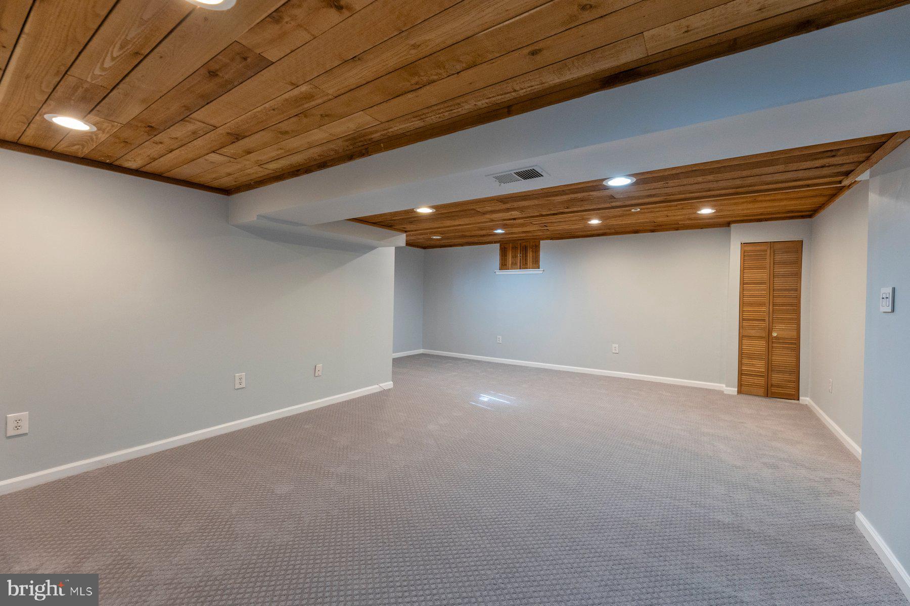 PLEASANT VALLEY - Residential