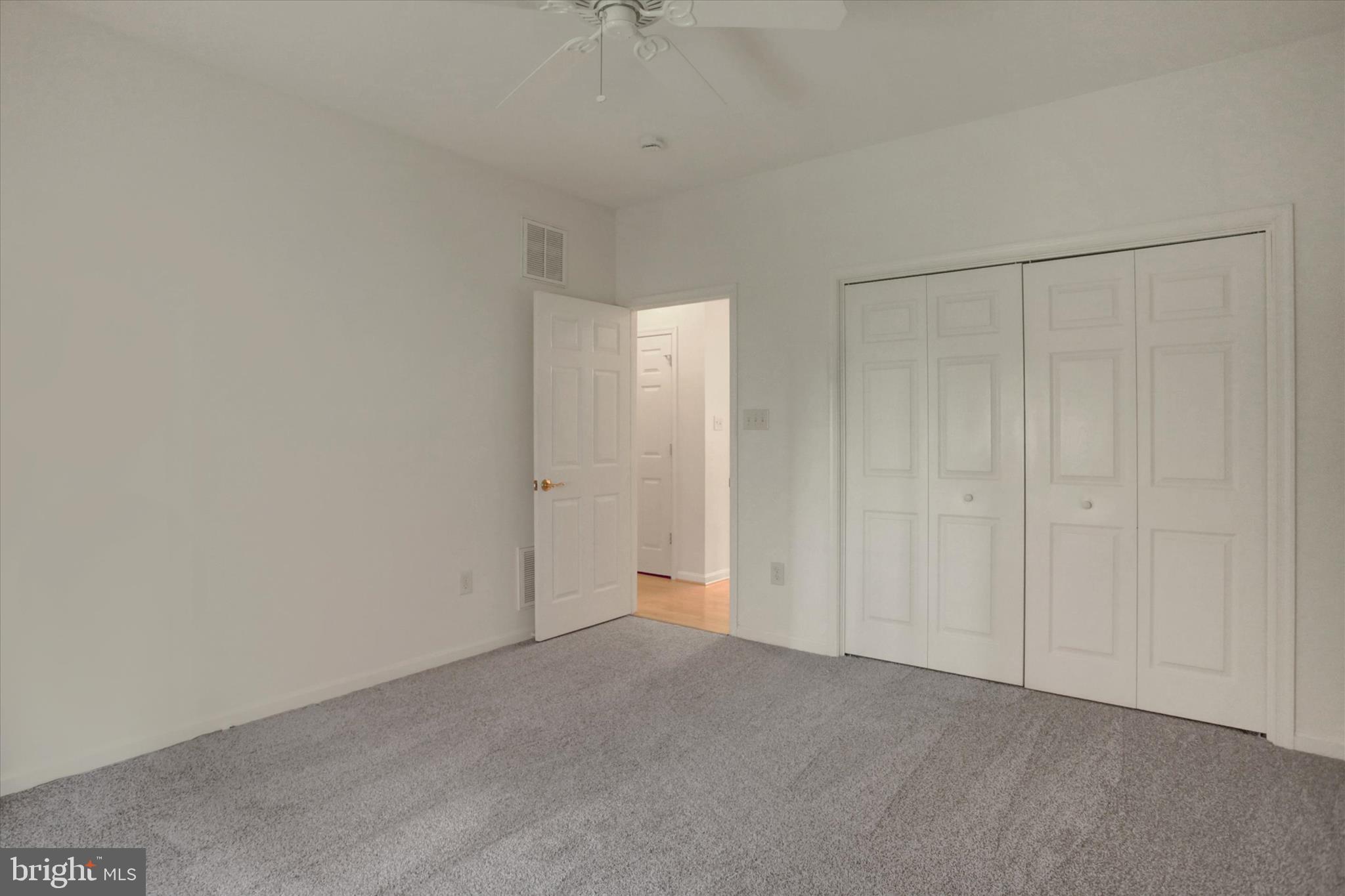 GREENWICH PARK - Residential