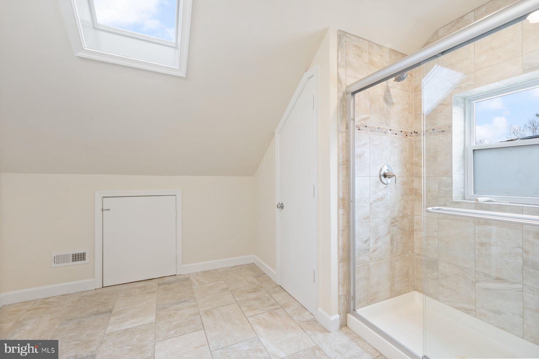 QUEENS CHAPEL MANOR - Residential