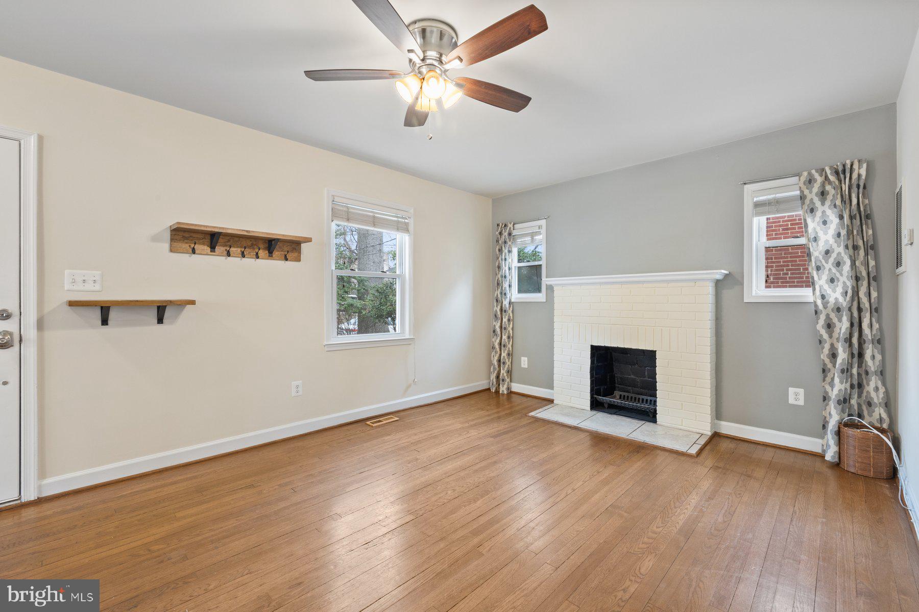 QUEENS CHAPEL MANOR - Residential