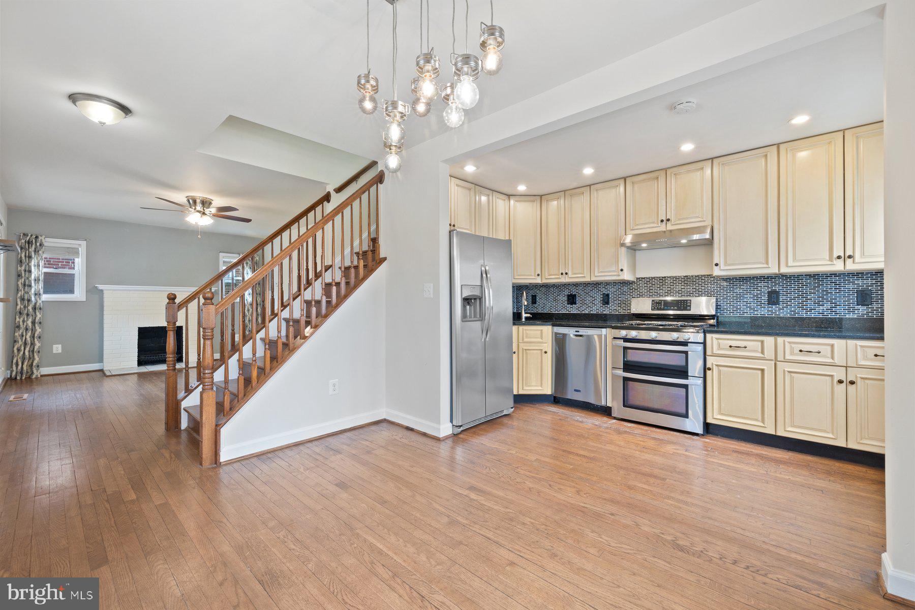 QUEENS CHAPEL MANOR - Residential