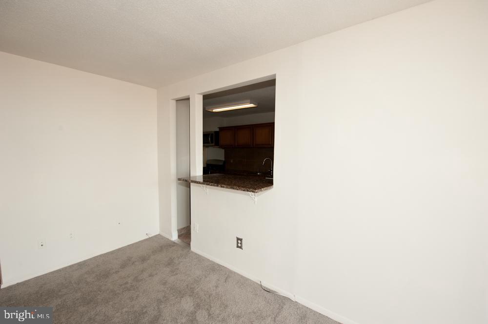 WESTCHESTER PARK - Residential Lease