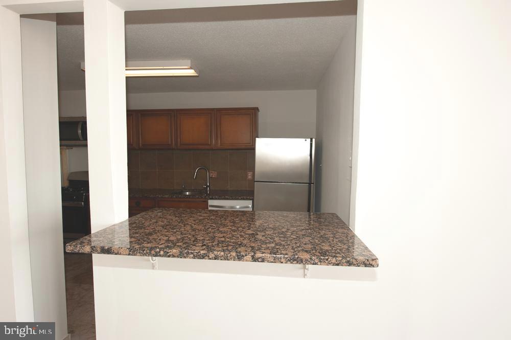 WESTCHESTER PARK - Residential Lease