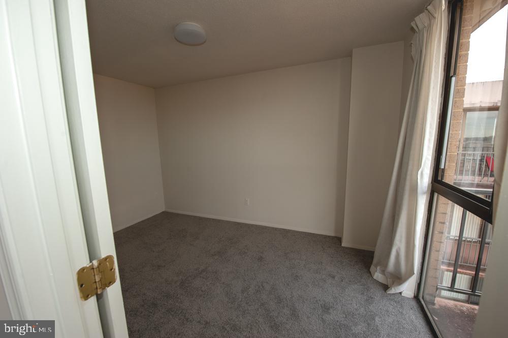 WESTCHESTER PARK - Residential Lease