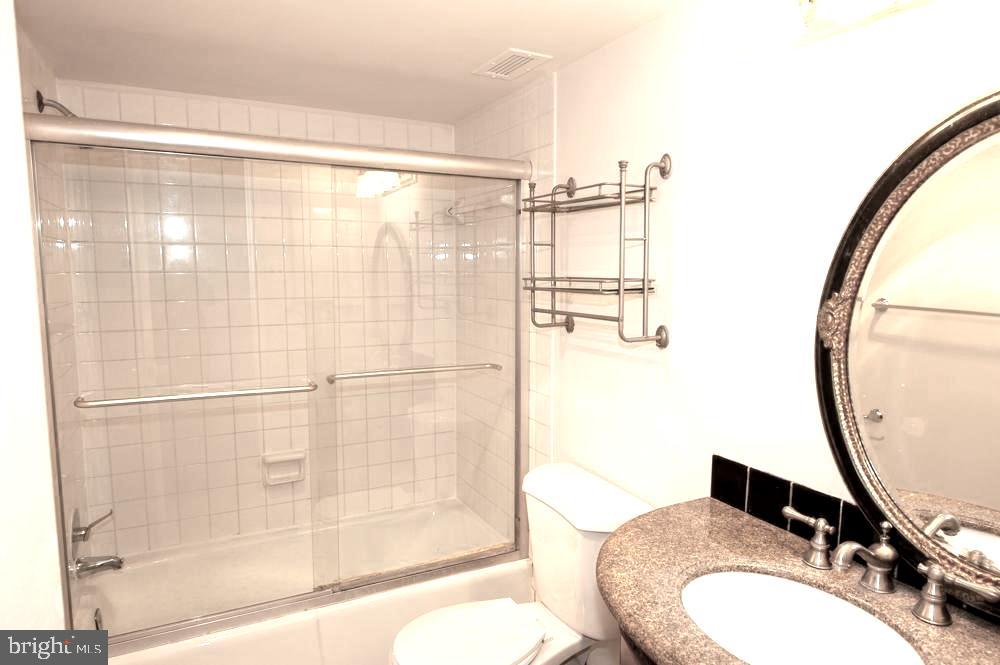 WESTCHESTER PARK - Residential Lease