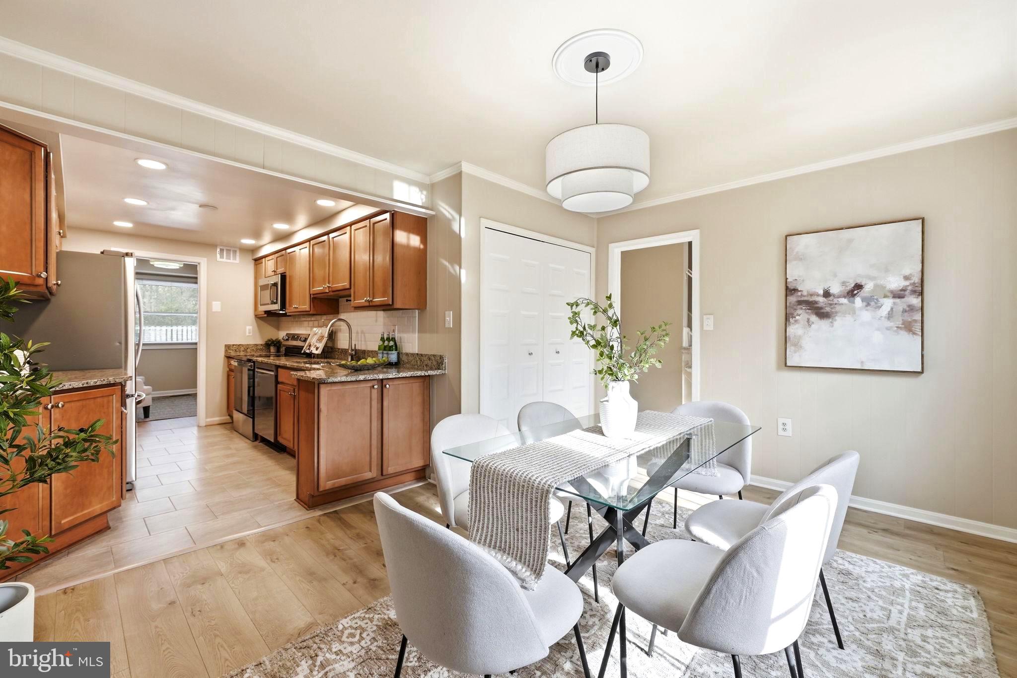 BURKE STATION SQUARE - Residential