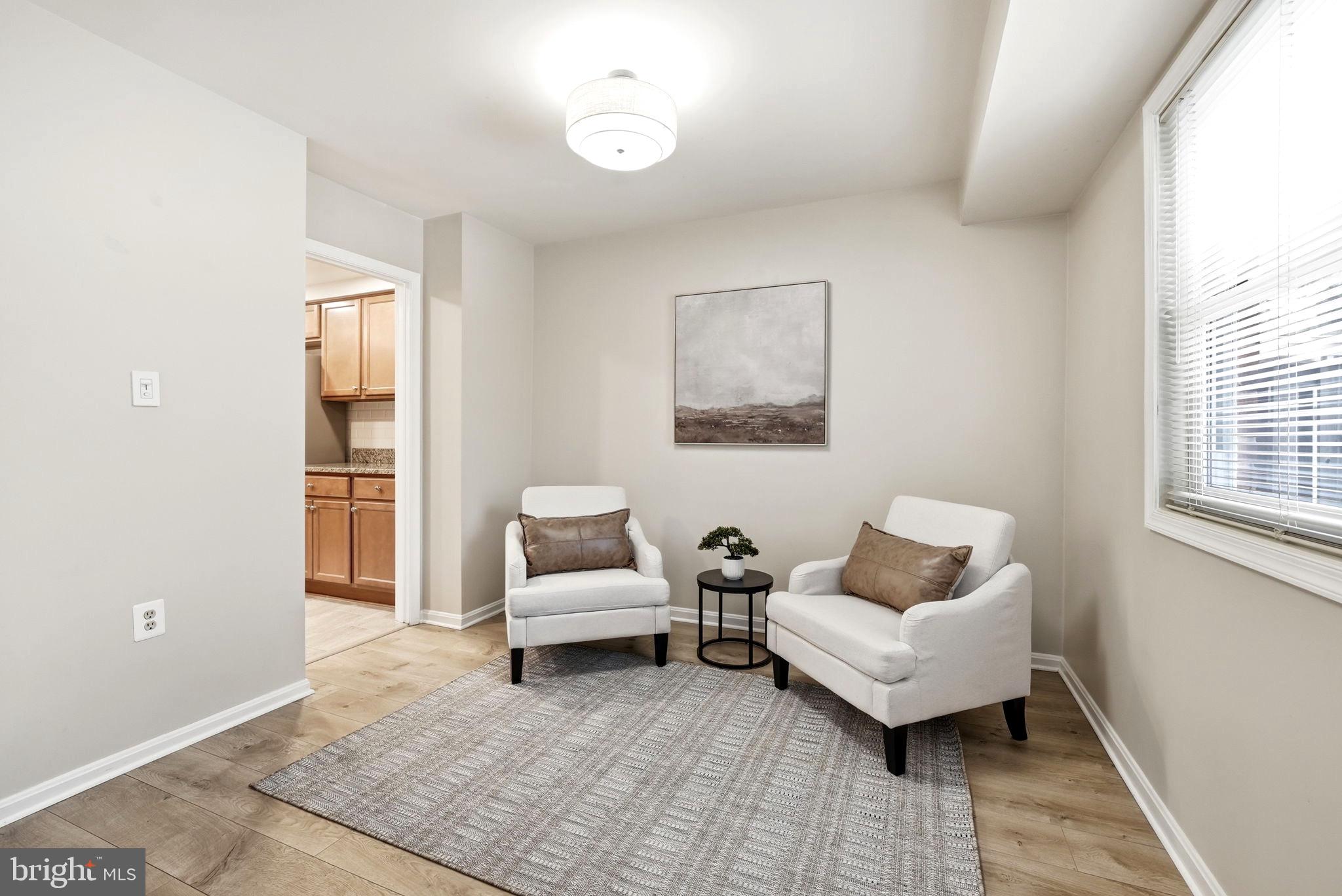 BURKE STATION SQUARE - Residential