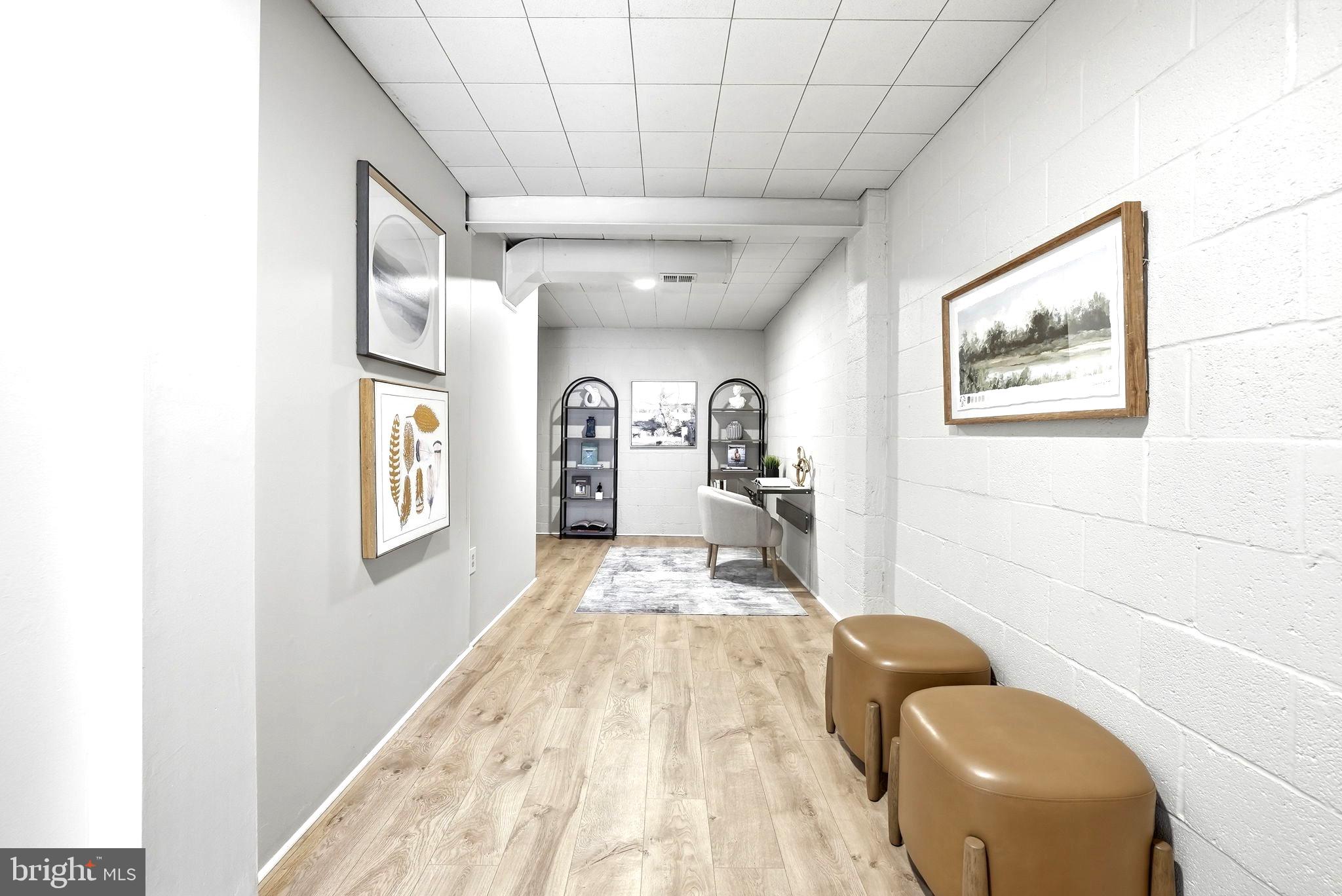 BURKE STATION SQUARE - Residential