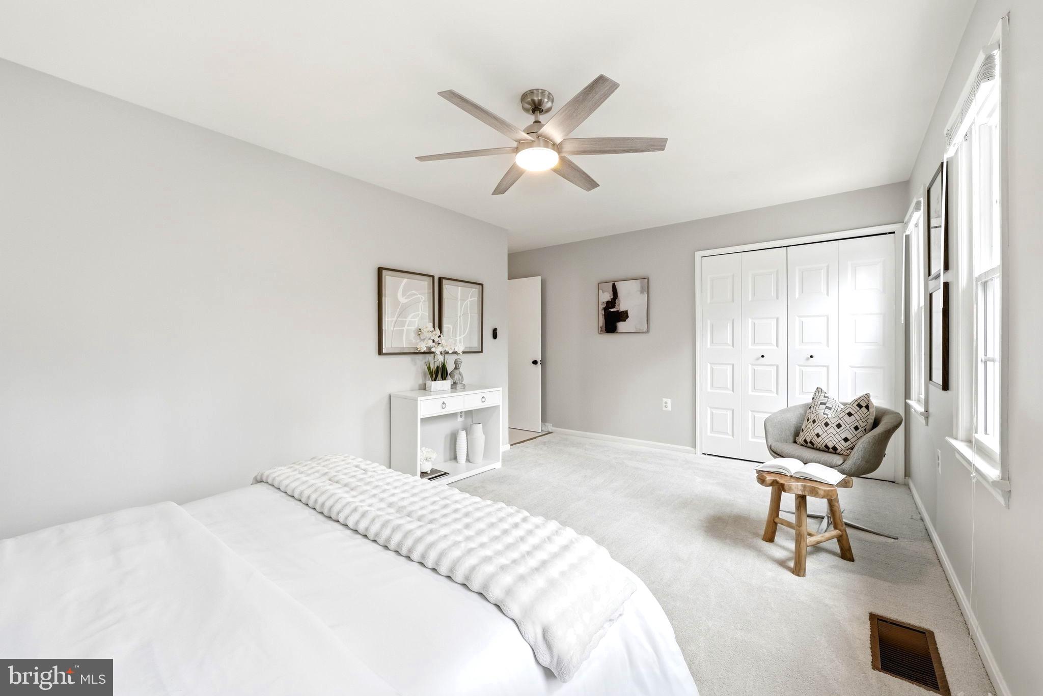 BURKE STATION SQUARE - Residential