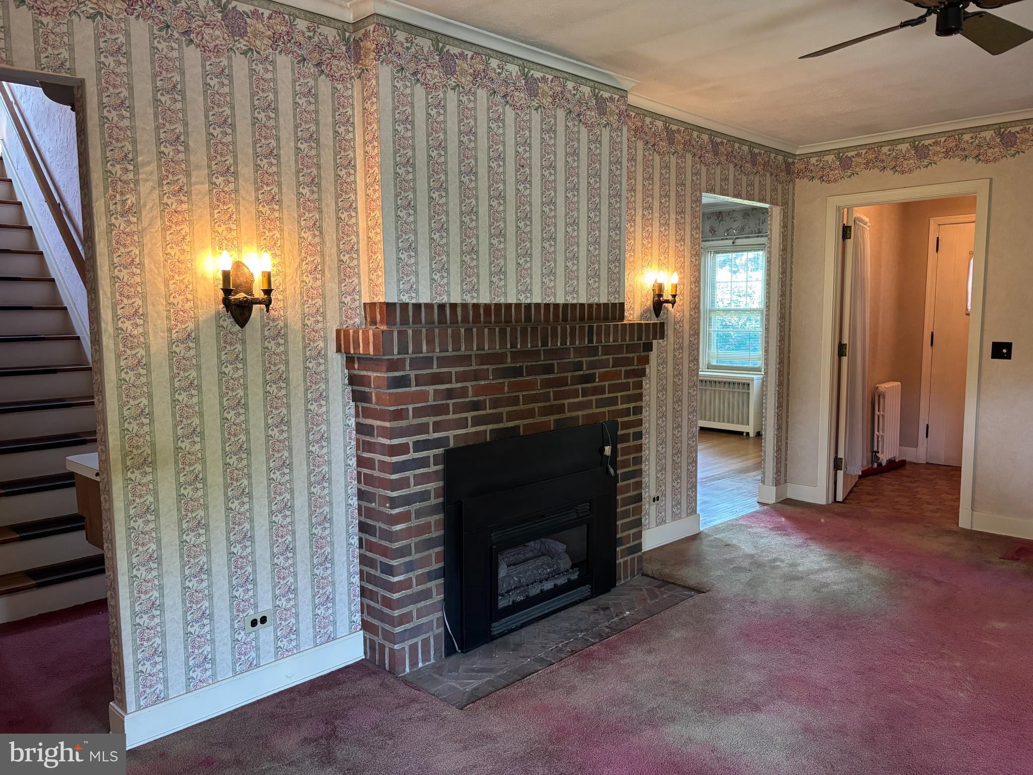 400 E MAIN STREET