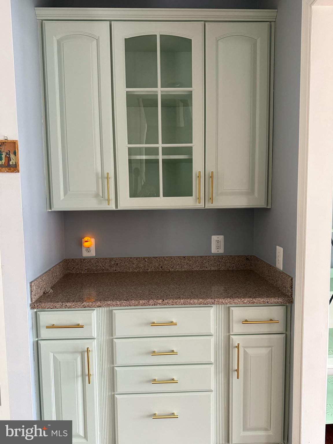 AMBERLEIGH - Residential Lease