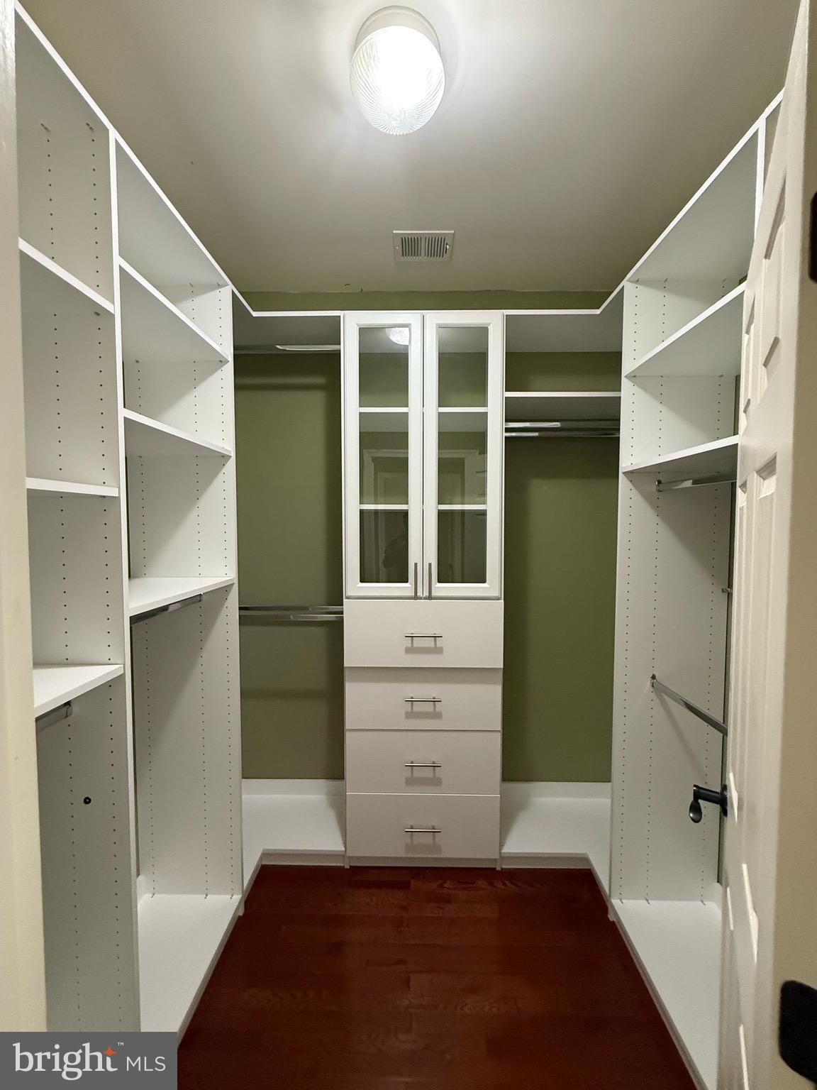 AMBERLEIGH - Residential Lease