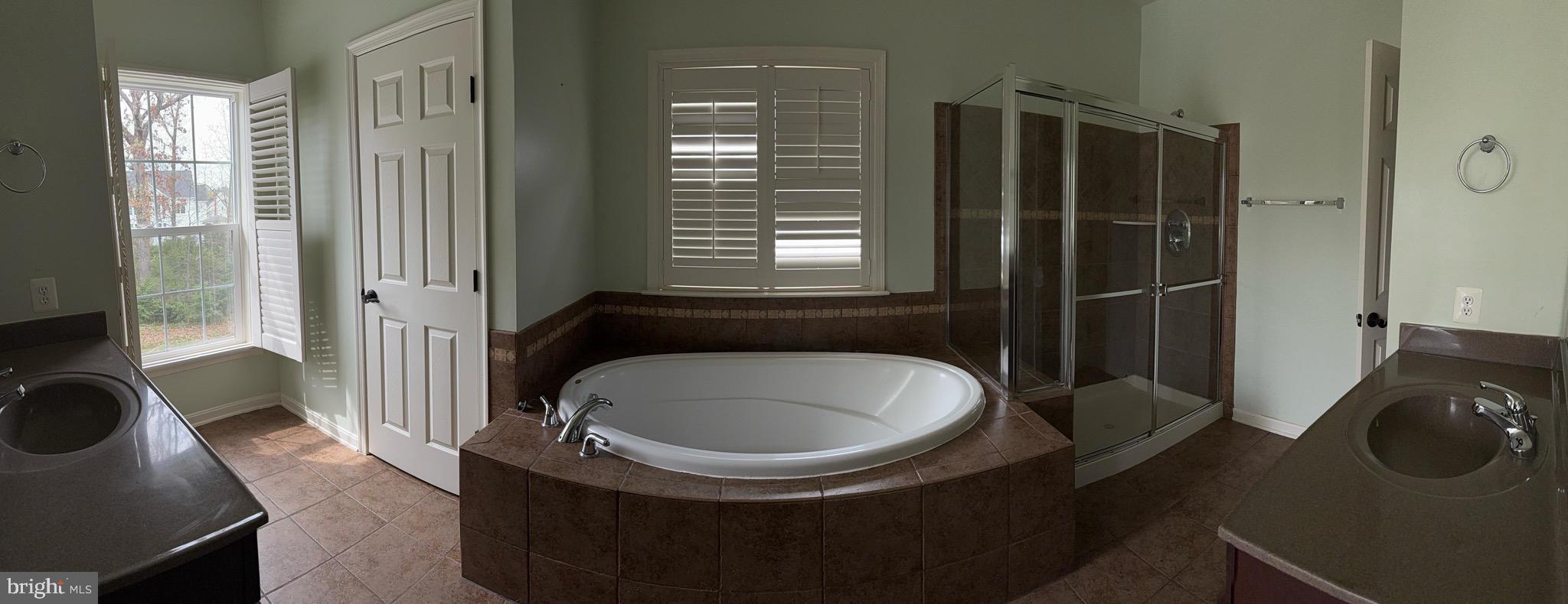 AMBERLEIGH - Residential Lease