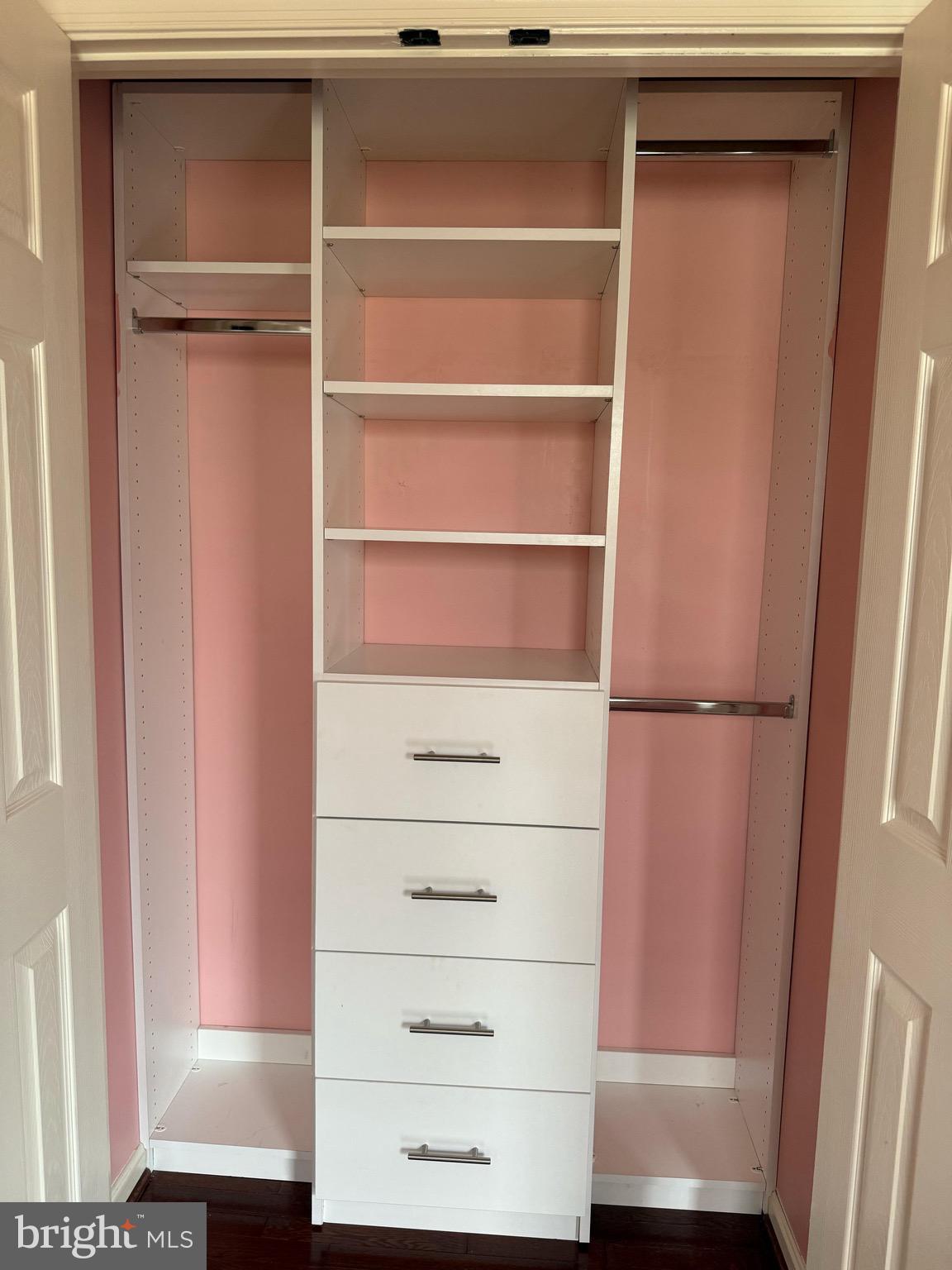 AMBERLEIGH - Residential Lease