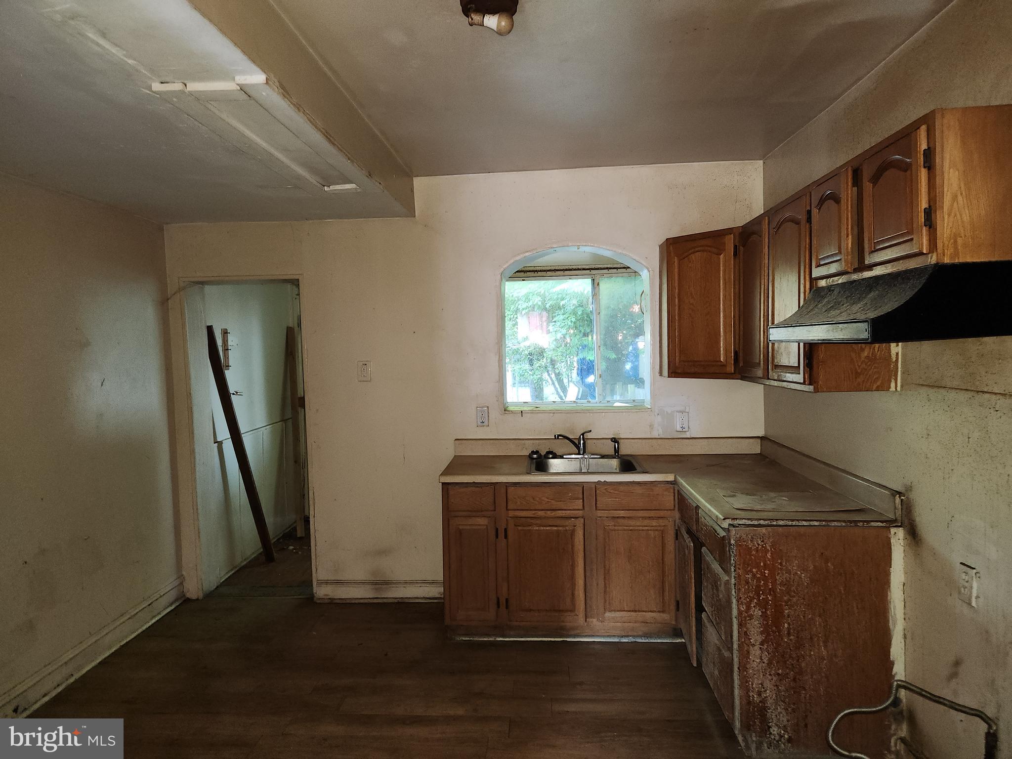 WEST ARLINGTON - Residential