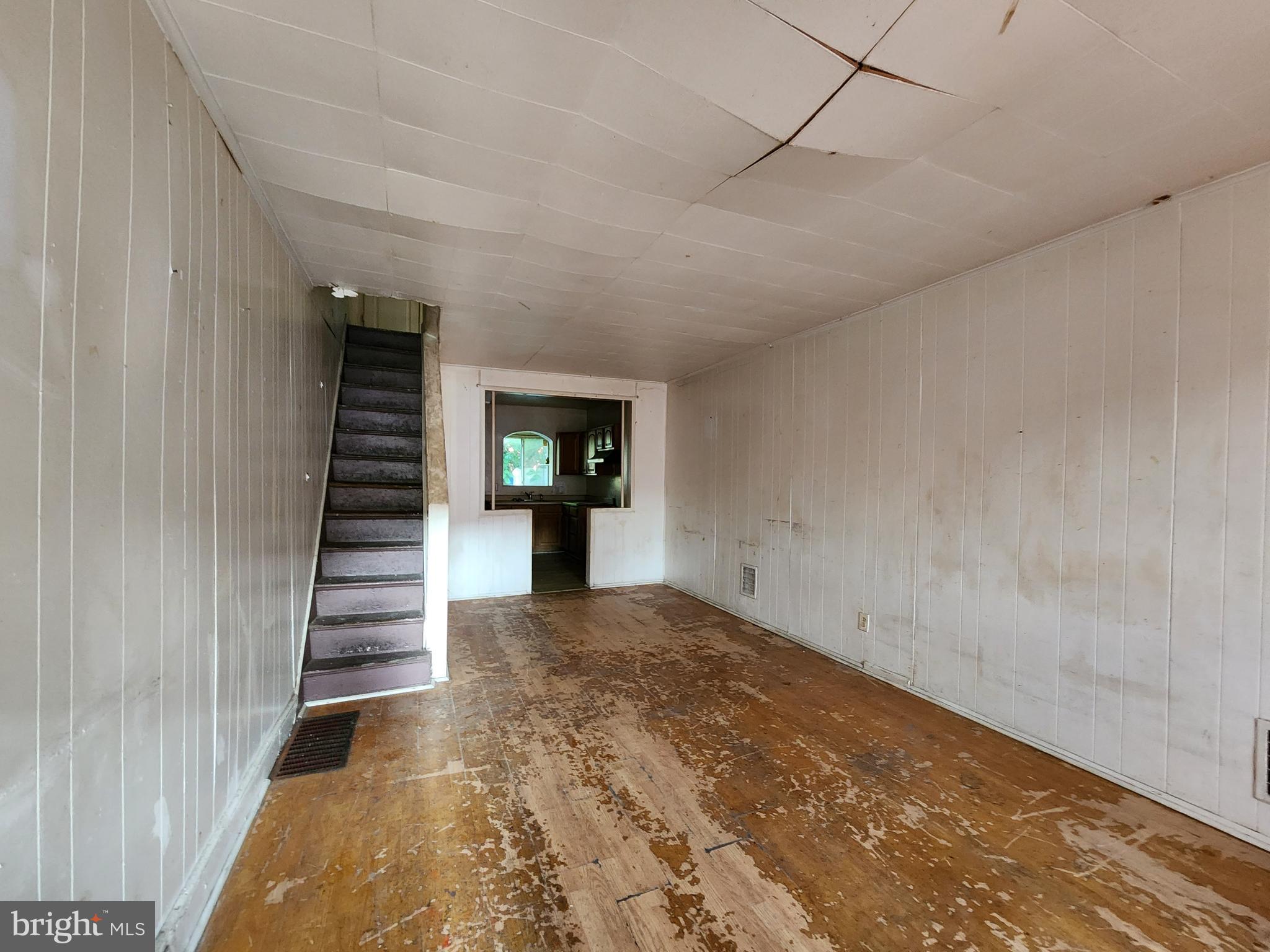 WEST ARLINGTON - Residential