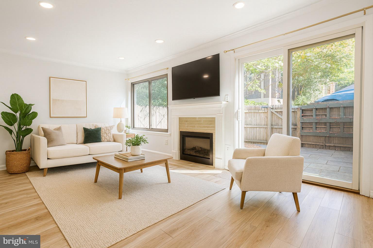 INVERNESS NORTH - Residential Lease