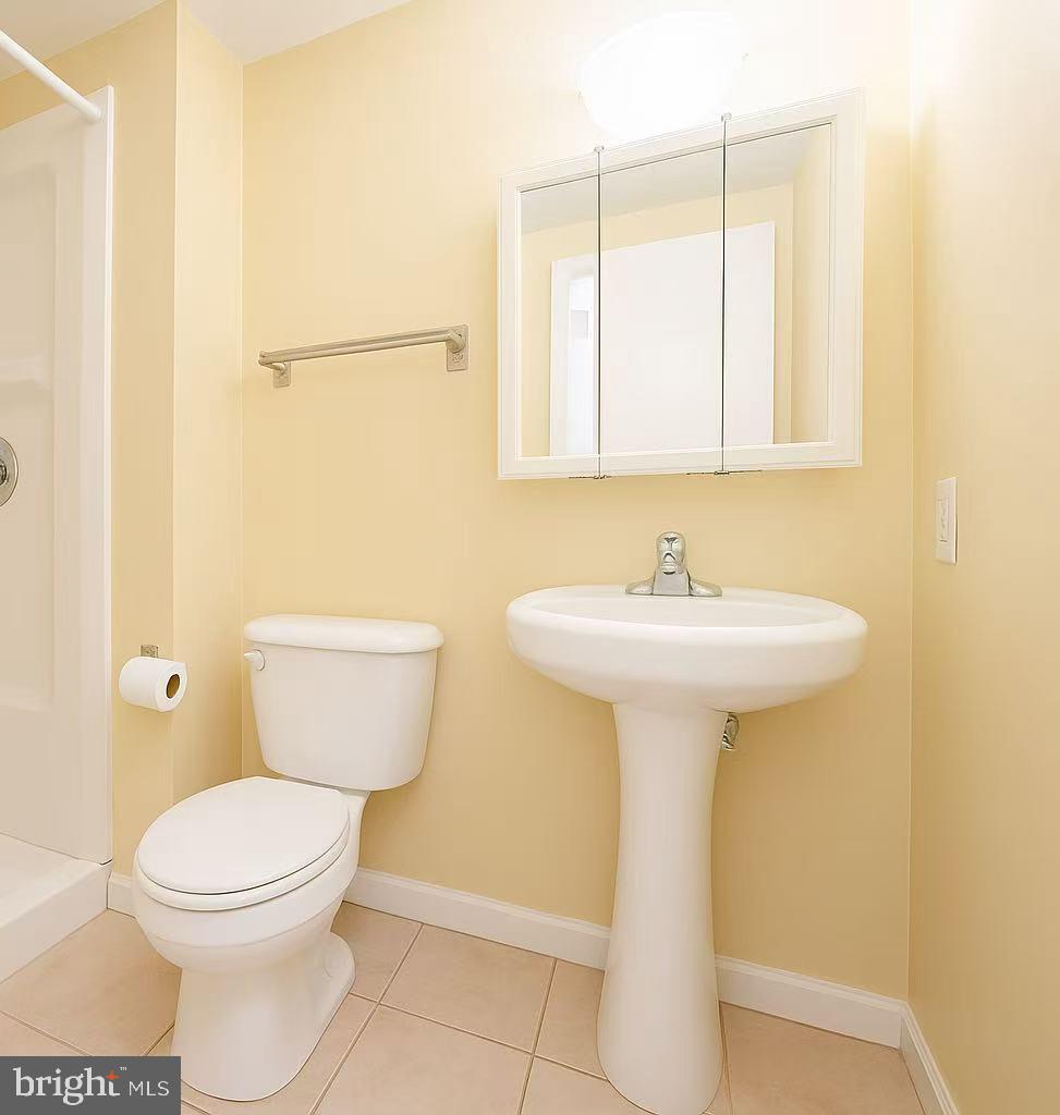 INVERNESS NORTH - Residential Lease