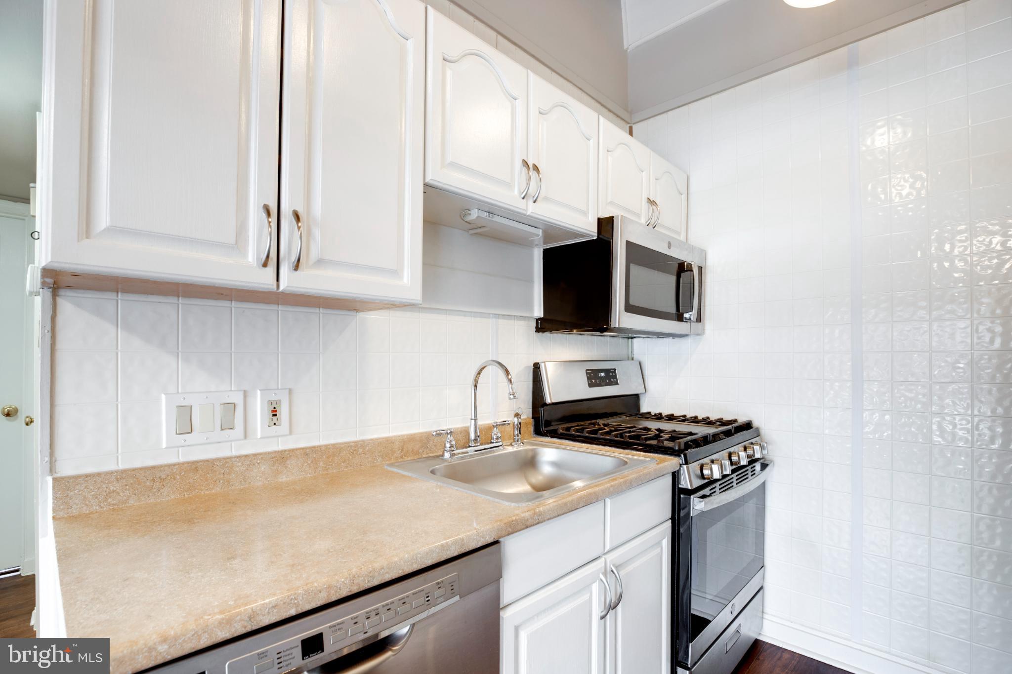 FAIRFAX HERITAGE - Residential