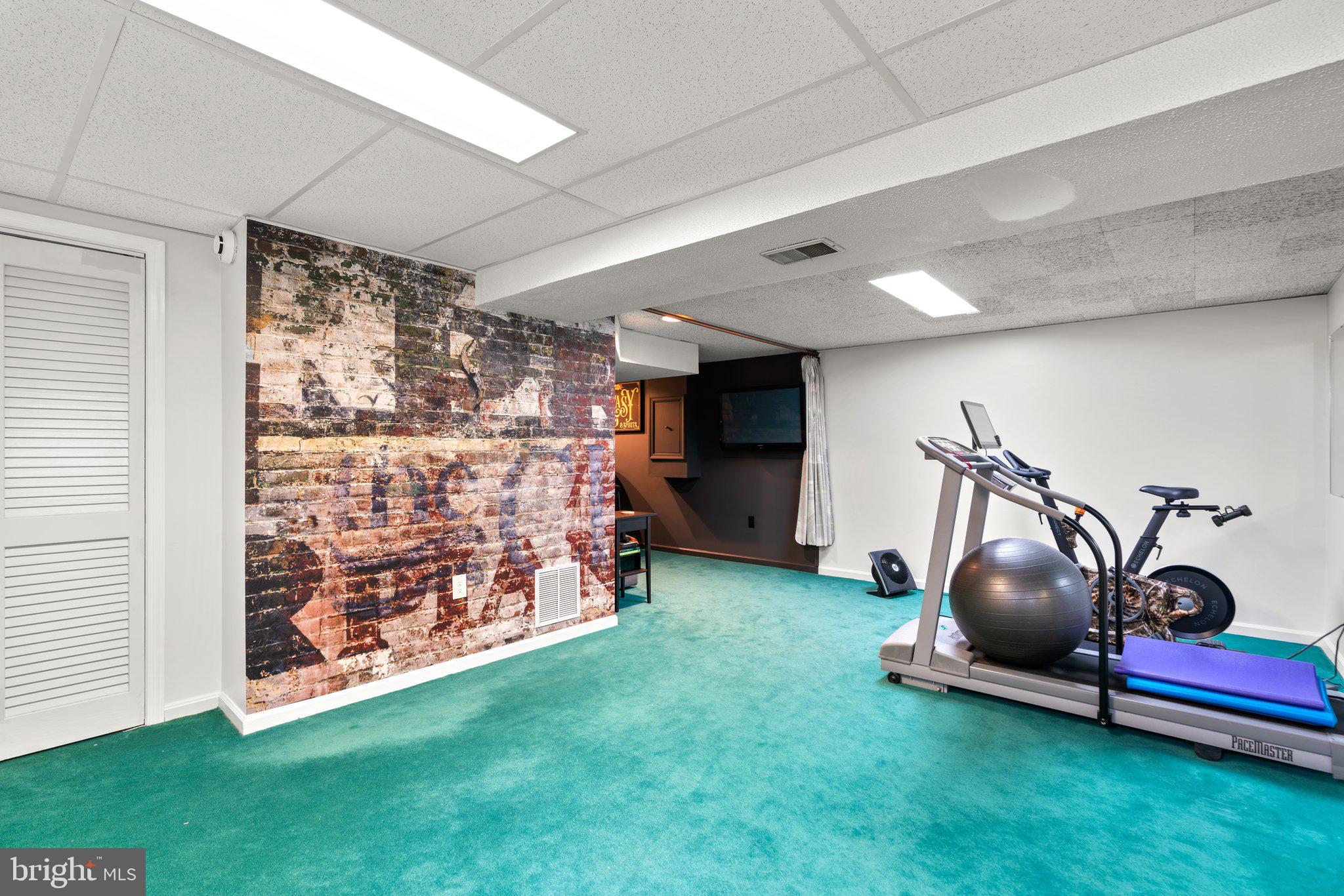 NORBECK ESTATES - Residential