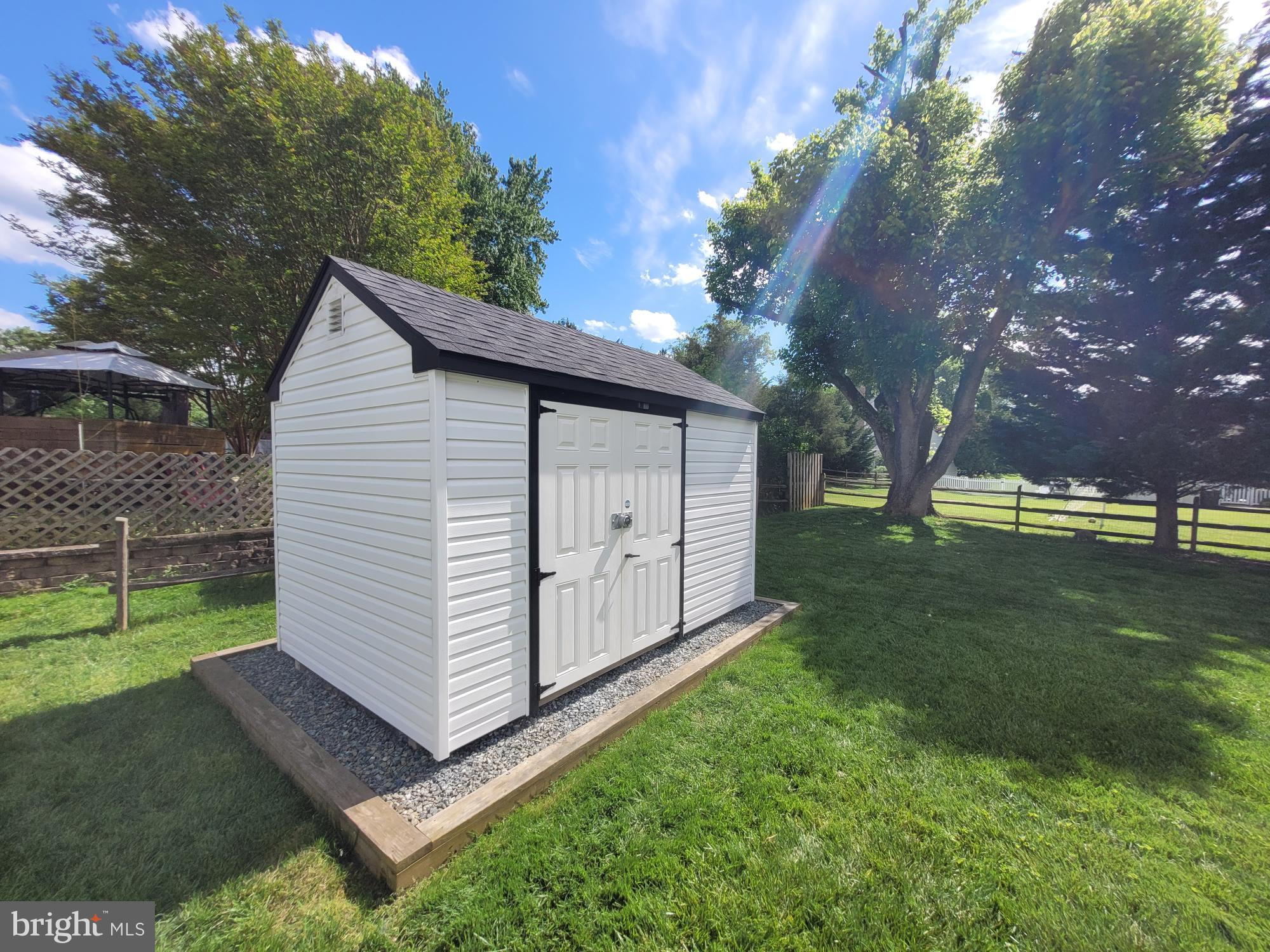 NORBECK ESTATES - Residential