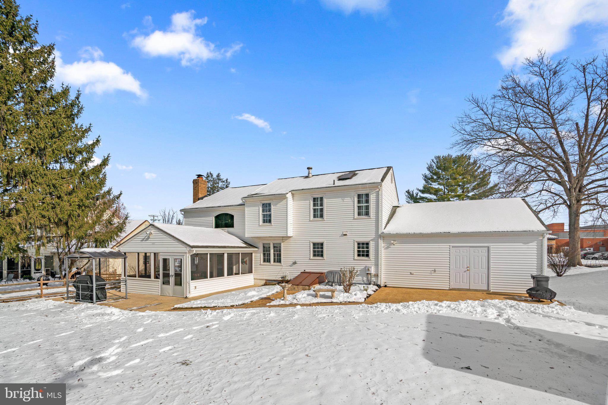 NORBECK ESTATES - Residential